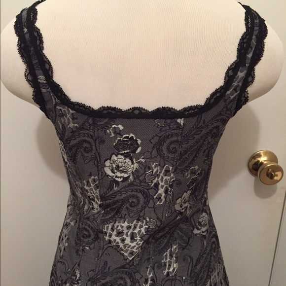 White House Black Market Silver & Gray Cami. Sz M - Picture 3 of 4